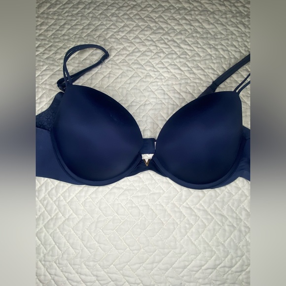 VS Push Up Bra - Picture 1 of 9
